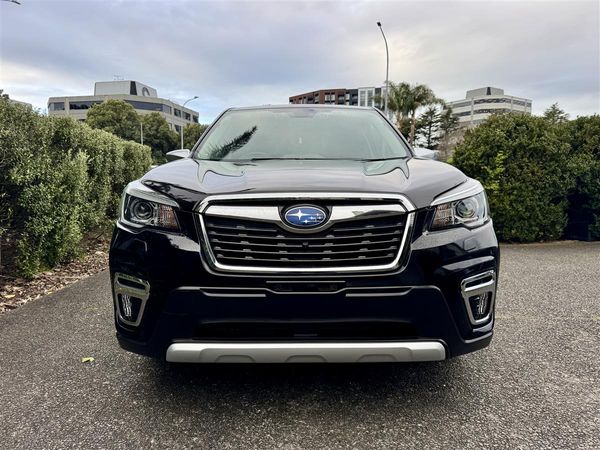 2020 Subaru Forester | Hybrid | 2.0L AWD SUV | 92,323 kms Carousel 1