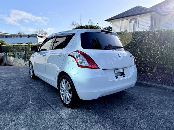 2015 Suzuki Swift XL-DJE Carousel 4
