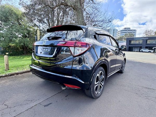 2017 Honda Vezel Z Spec • Hybrid • Honda Sensing • 56k Carousel 6