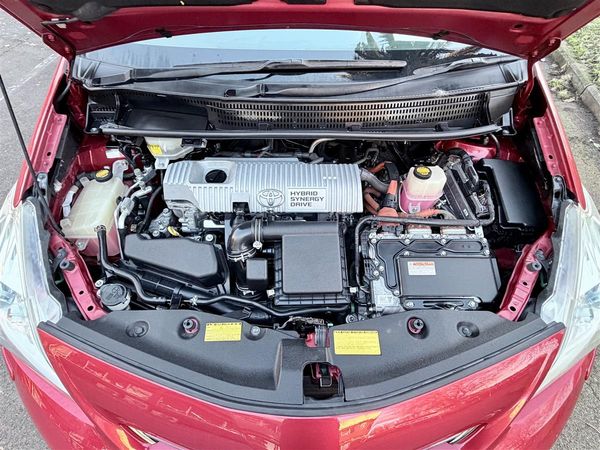 2013 Toyota Prius Alpha G | 7 Seater | Cruise Control Carousel 12