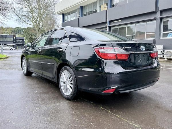 2015 Toyota Camry Hybrid | Executive Sedan | Black Carousel 6