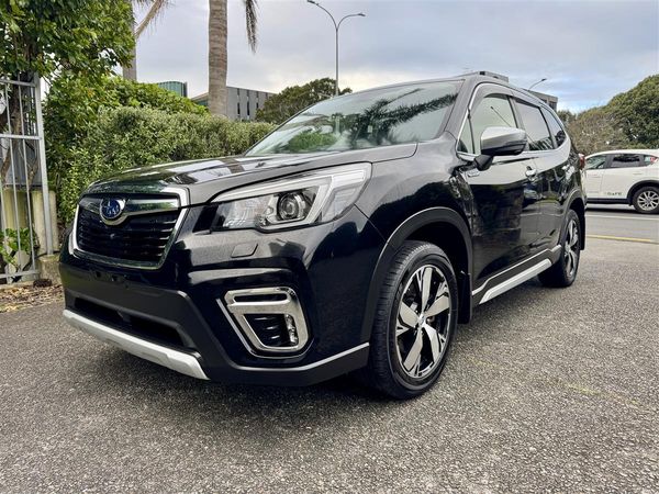 2020 Subaru Forester | Hybrid | 2.0L AWD SUV | 92,323 kms Carousel 2