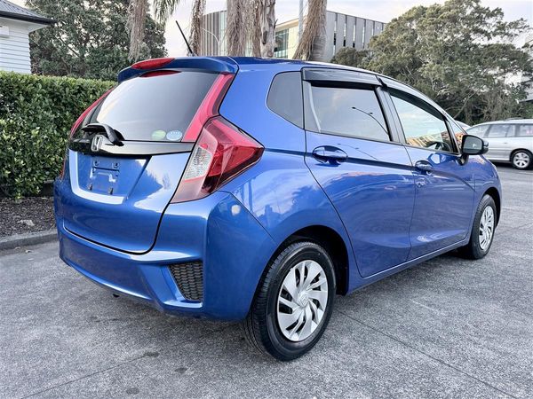 2014 Honda Fit 71k KM | Auto Hatch Carousel 4