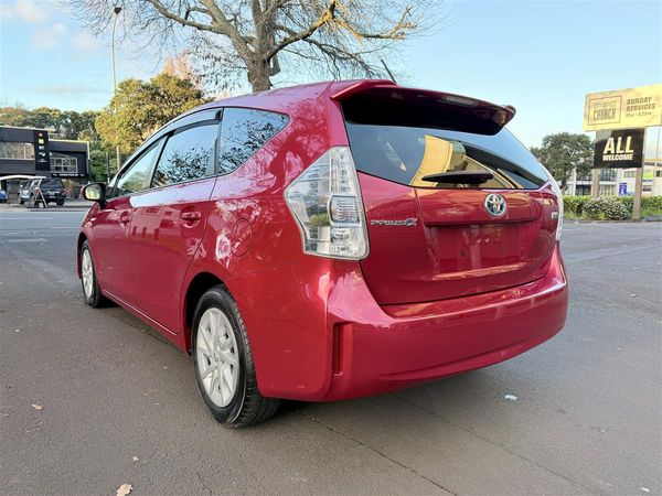 2013 Toyota Prius Alpha G | 7 Seater | Cruise Control Carousel 6