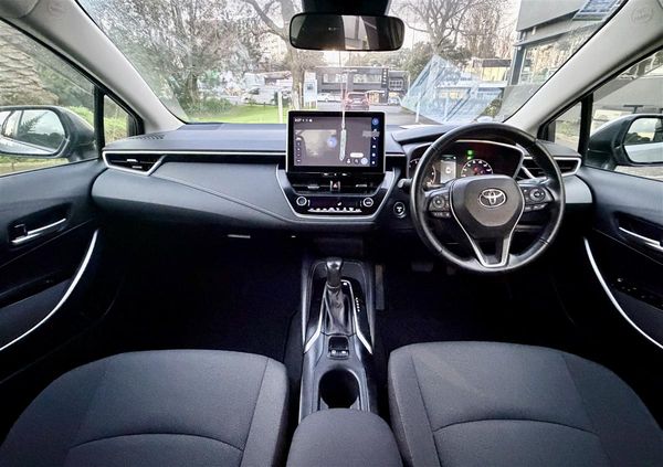 2022 Toyota Corolla G | 12,600 KM | Like New Carousel 6