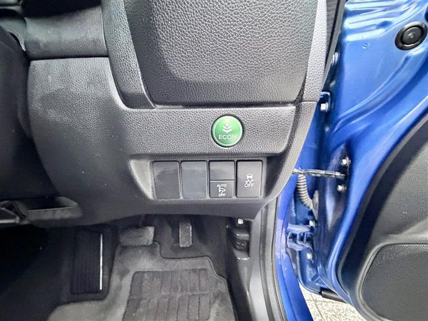 2015 Honda Fit G | 70k KM | Auto Hatch Carousel 13