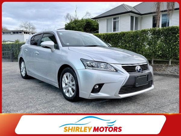 2014 Lexus CT 200h Version C | Hybrid | 99k Carousel 11