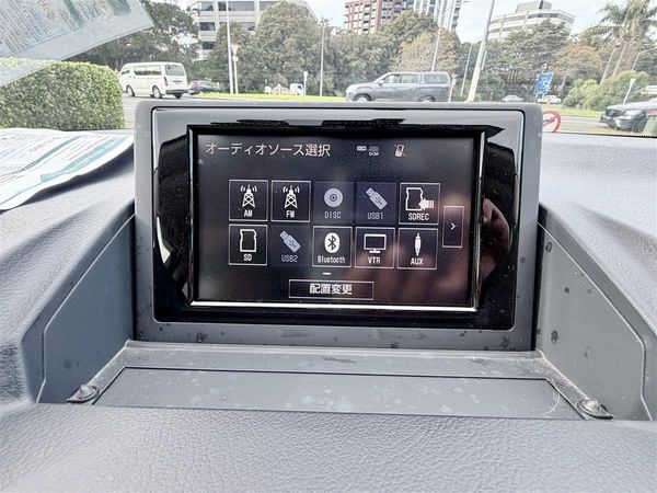 2014 Lexus CT 200h Version C | Hybrid | 99k Carousel 25