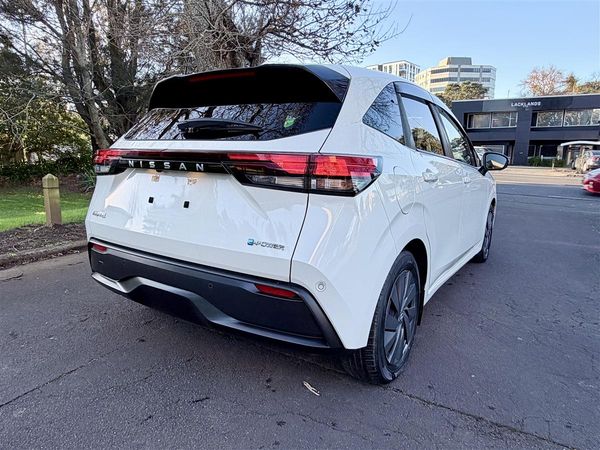 2021 Nissan Note E-POWER | Modern Hybrid | 83k KM Carousel 4