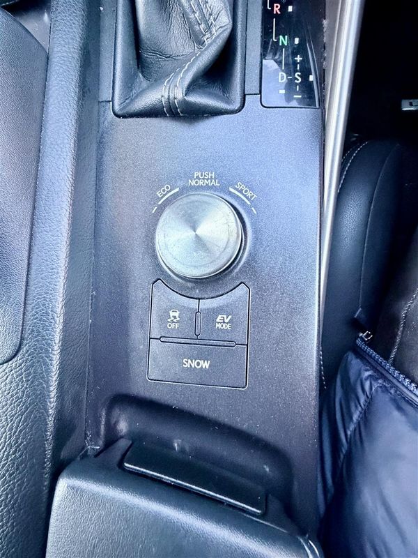 2015 Lexus IS 300h Hybrid | Luxury Sedan | 106k Carousel 15