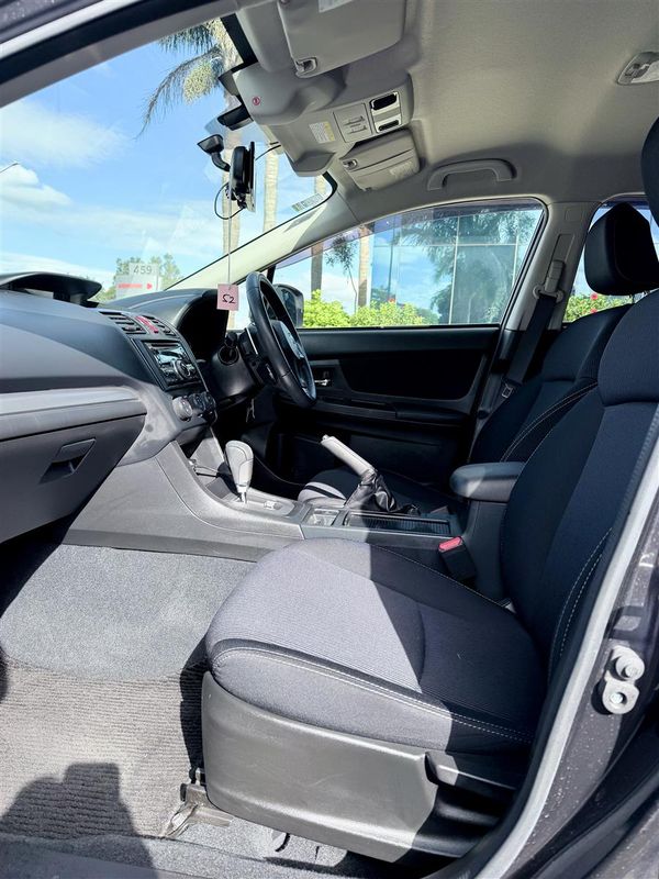 2012 Subaru Impreza 2.0i Low KM Carousel 23
