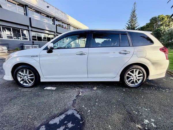 2013 Toyota Fielder Hybrid G Aero | 82k KM Carousel 6
