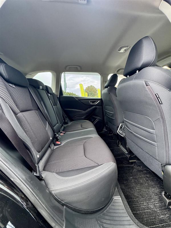 2020 Subaru Forester | Hybrid | 2.0L AWD SUV | 92,323 kms Carousel 8