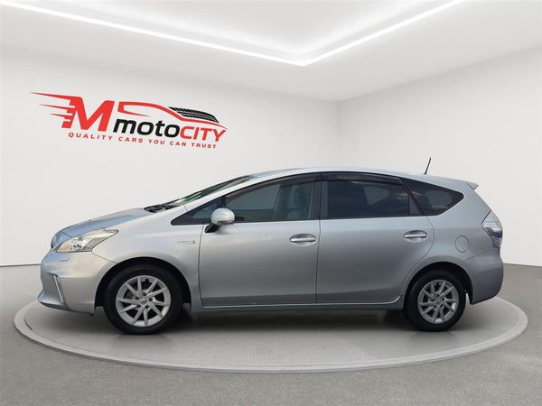 2012 Toyota Prius ALPHA 7 SEATS, CRUISE CONTROL Carousel 5