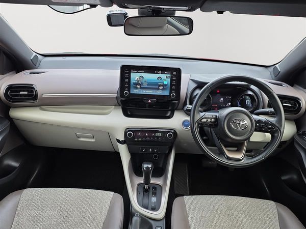 2020 Toyota Yaris HYBRID Z, Radar Cruise, Leather seats Carousel 16