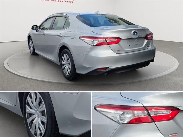 2021 Toyota Camry HYBRID, X, Low Kms Carousel 9