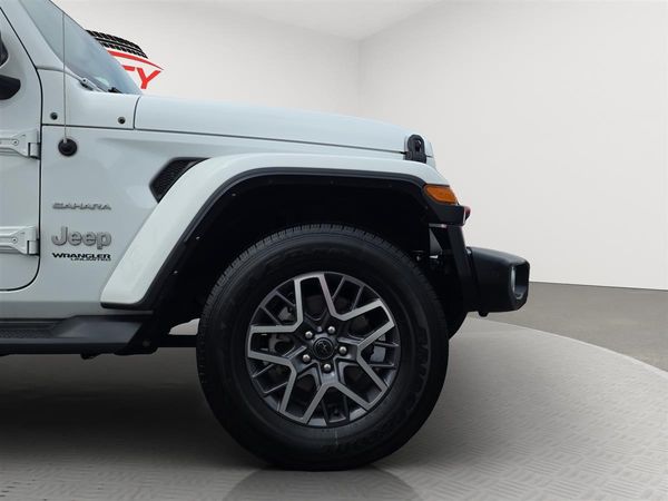 2022 Jeep Wrangler SAHARA UNLIMITED, RADAR CRUISE Carousel 19