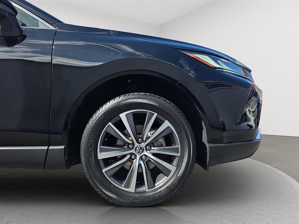2020 Toyota Harrier HYBRID, G Pack, Radar Cruise, Leather seats Carousel 19
