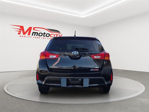 2014 Toyota Auris 1.8G, LOW KMS Carousel 3