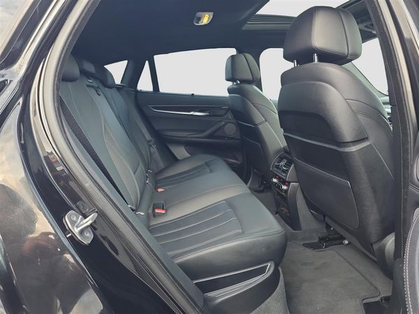 2017 BMW X6 M Sport, Twin Turbo, Sunroof Carousel 12