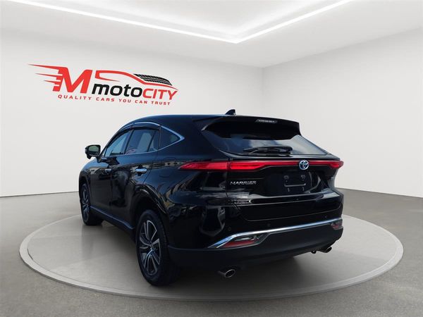 2020 Toyota Harrier HYBRID, G Pack, Radar Cruise, Leather seats Carousel 4