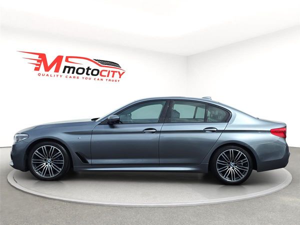 2017 BMW 530i M SPORT Carousel 5