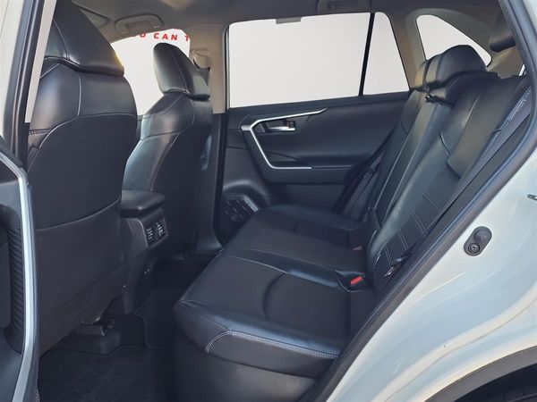 2019 Toyota RAV4 4WD, G Pack, Leather Heated Seats, Radar Cruise Carousel 13