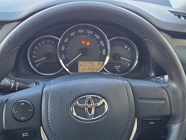 2014 Toyota Auris 1.8G, LOW KMS Carousel 18