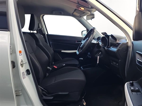 2024 Suzuki Swift GLX HYBRID 1.2PH Carousel 12