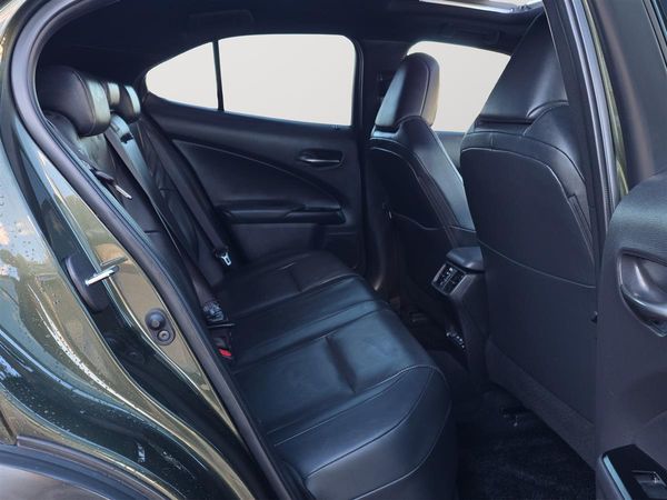 2022 Lexus UX 300e LIMITED 54KWH/EV/HD Carousel 14