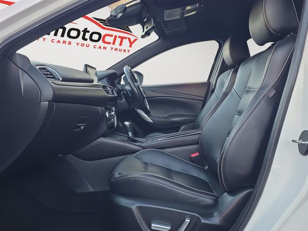 2017 Mazda Atenza SL Package, Adaptive cruise Carousel 14
