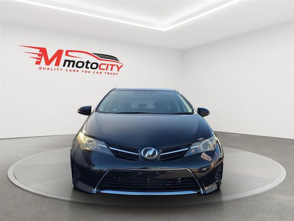 2014 Toyota Auris 1.8G, LOW KMS Carousel 7