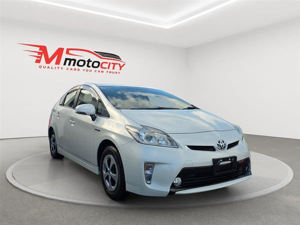 2015 Toyota Prius HYBRID S, dark Interior