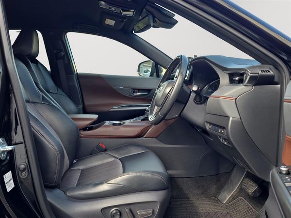 2020 Toyota Harrier HYBRID, G Pack, Radar Cruise, Leather seats Carousel 8