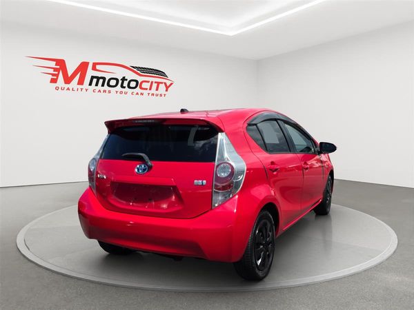 2012 Toyota Aqua HYBRID Carousel 2