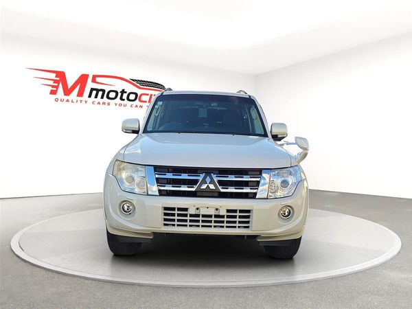 2013 Mitsubishi Pajero GR, LONG EXCEED, 4x4 Optional, 7 SEATS Carousel 7