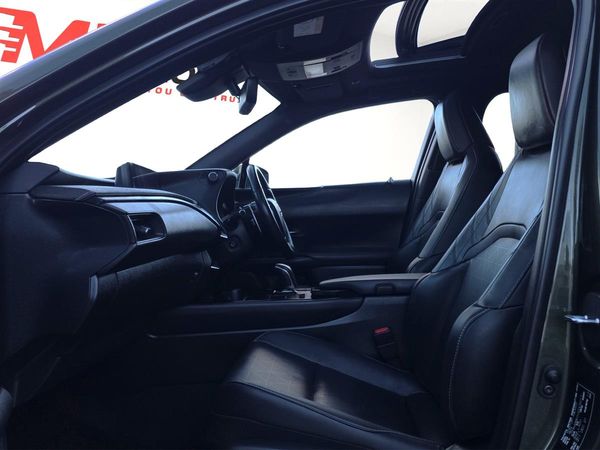 2022 Lexus UX 300e LIMITED 54KWH/EV/HD Carousel 15