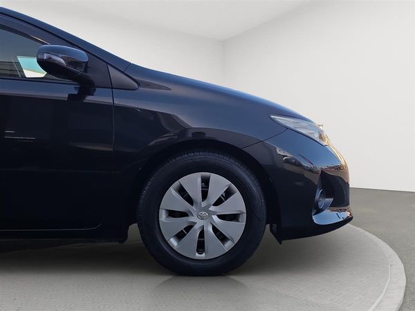 2014 Toyota Auris 1.8G, LOW KMS Carousel 19