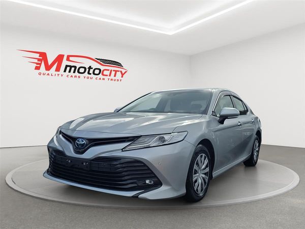2021 Toyota Camry HYBRID, X, Low Kms Carousel 6