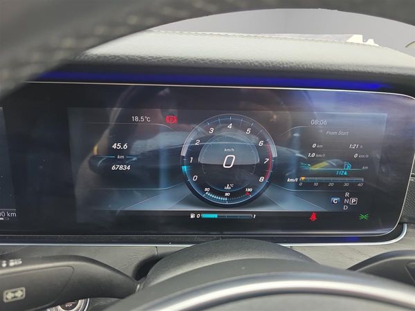 2017 Mercedes-Benz E 200 E200, Sedan Carousel 18
