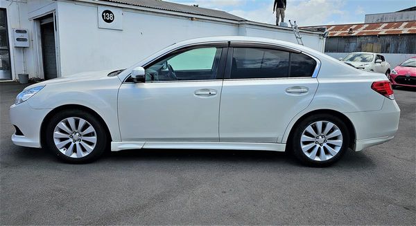 2011 Subaru Legacy B4 TURBO SPORTS Carousel 5