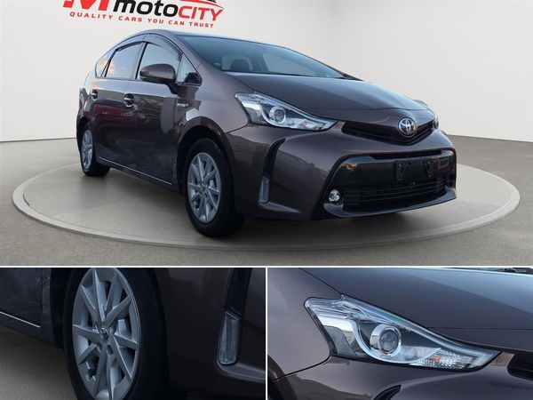2017 Toyota Prius ALPHA HYBRID, 7 Seater Carousel 10