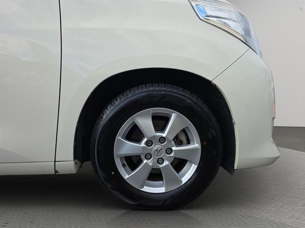 2014 Toyota Alphard 8 SEATER Carousel 19