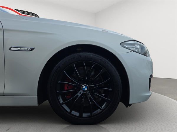2017 BMW 523i Luxury, Leather heated seats, Adaptive cruise Carousel 18