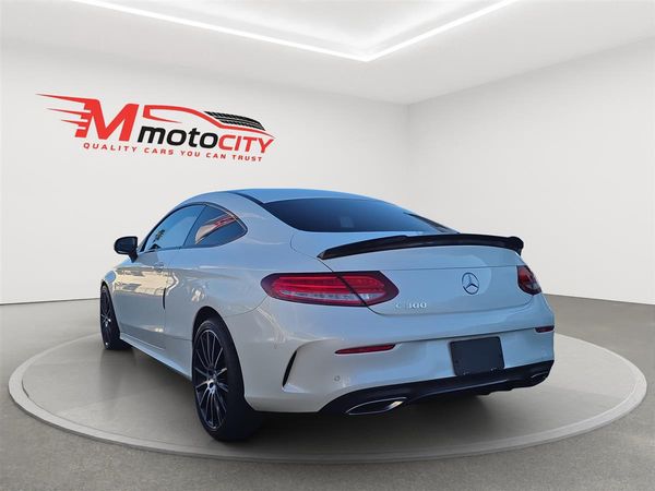 2016 Mercedes-Benz C 300 COUPE Carousel 4