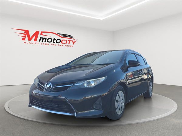 2014 Toyota Auris 1.8G, LOW KMS Carousel 6