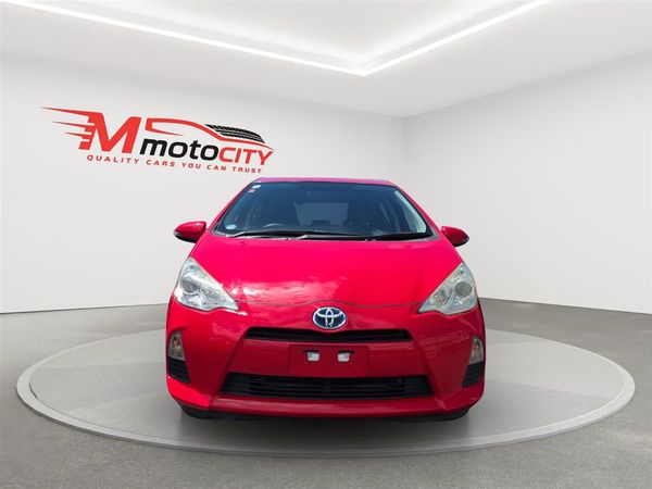 2012 Toyota Aqua HYBRID Carousel 7