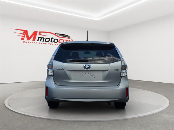 2012 Toyota Prius ALPHA 7 SEATS, CRUISE CONTROL Carousel 3
