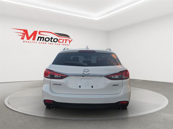 2014 Mazda Atenza SL Package, Radar Cruise, Leather heated Seats Carousel 3