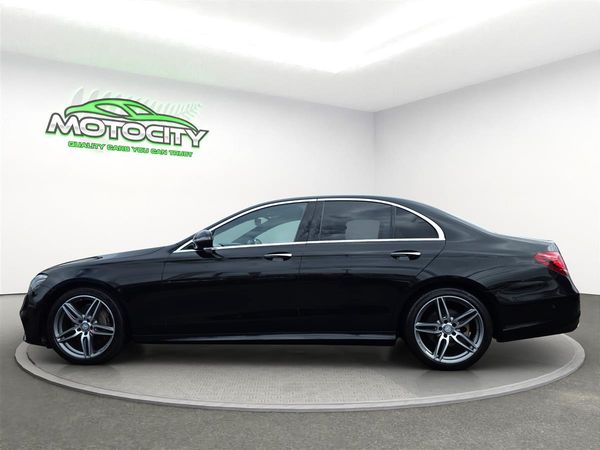 2017 Mercedes-Benz E 200 E200, Sedan Carousel 5